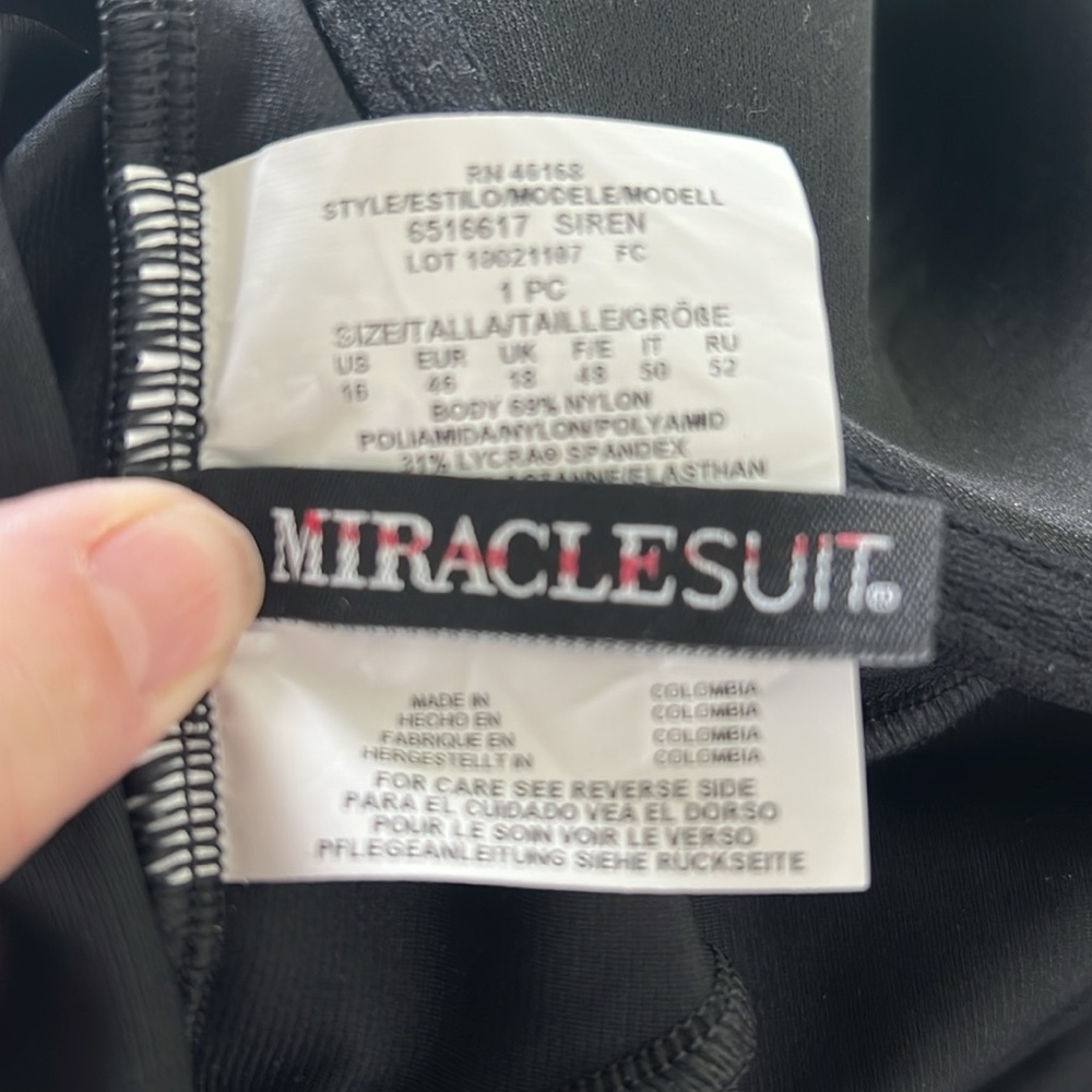 Miraclesuit Siren One Piece Swimsuit NWT Size 16 - Picture 10 of 10